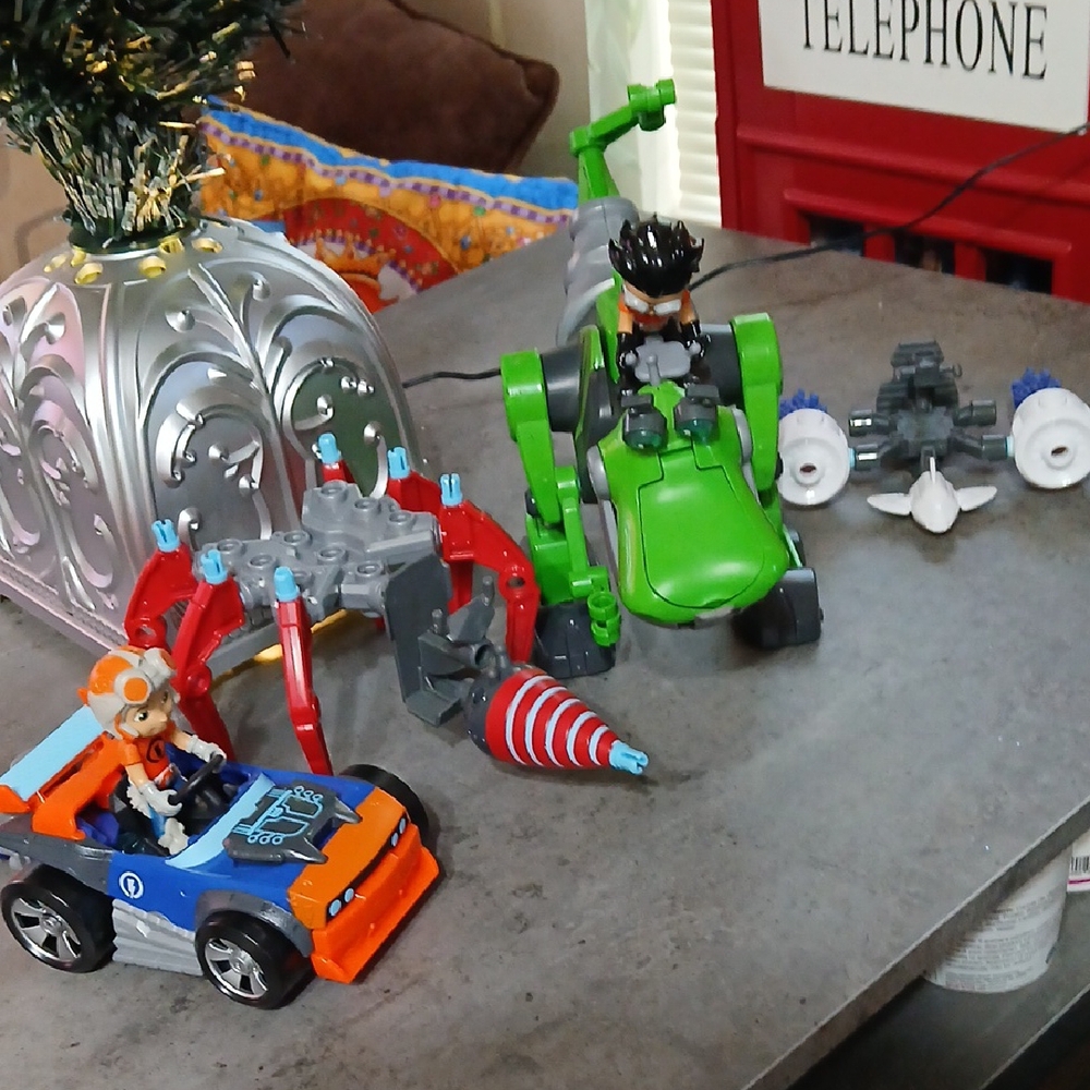 Rusty Rivets and Botasaurus Toy Bundle